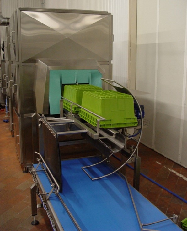 Cretel material handling in the field crate turning