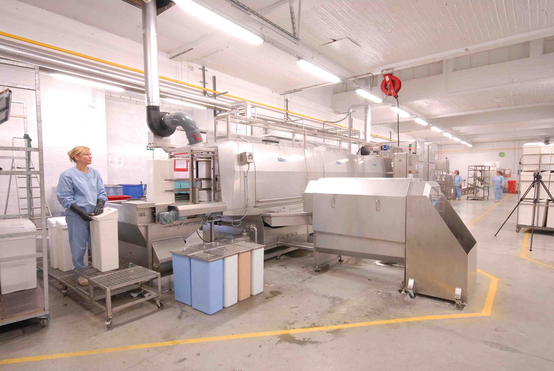 Cretel crate washer industrial cleaning